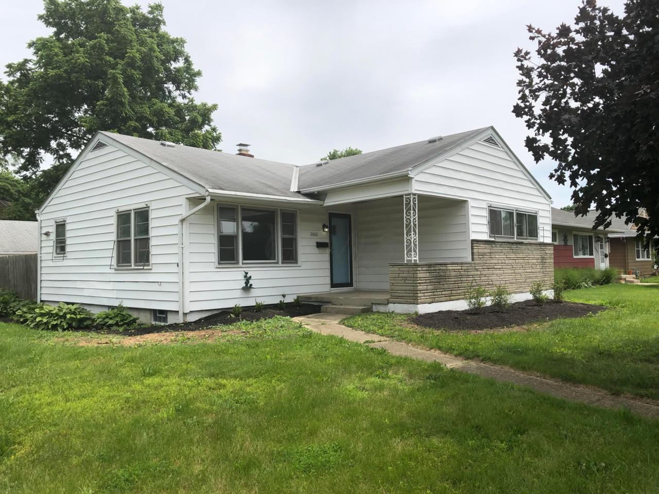2888 Hampshire Road - Photo 1