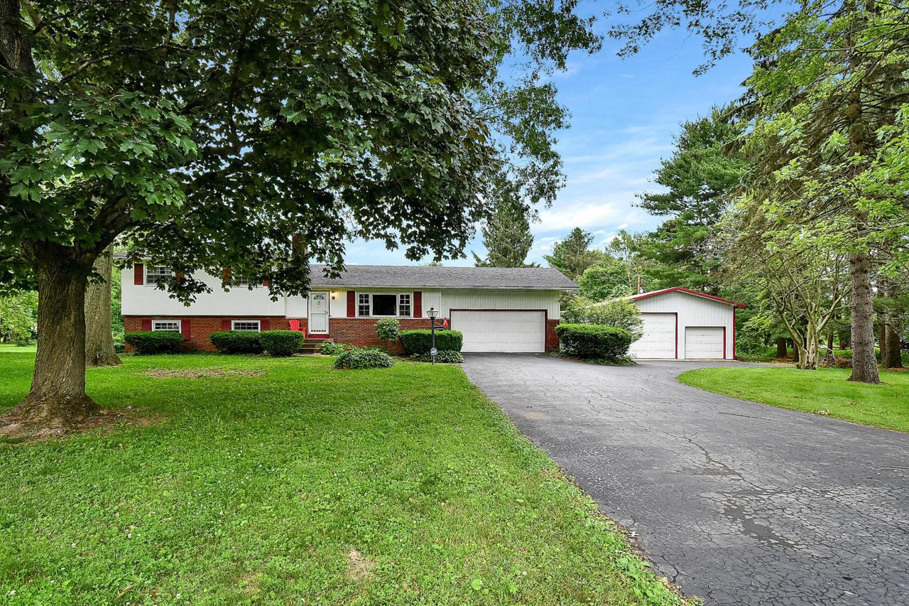 12166 Roesta Lane - Photo 1