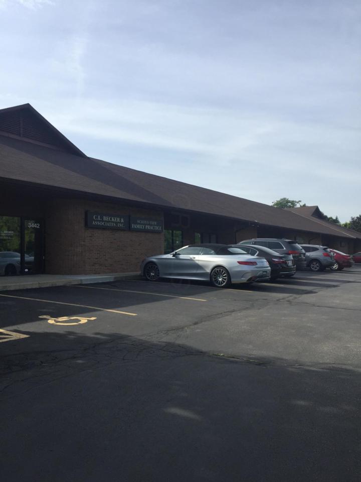3440 Riverside Drive - Photo 1