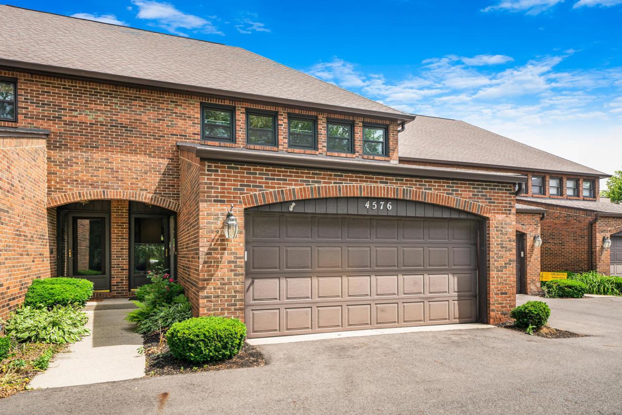 4576 Carriage Hill Lane - Photo 1