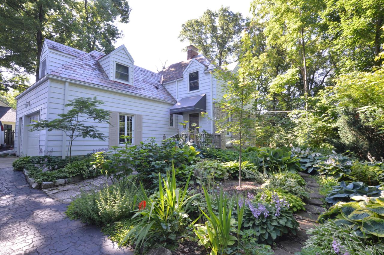 1046 Grandview Avenue - Photo 1