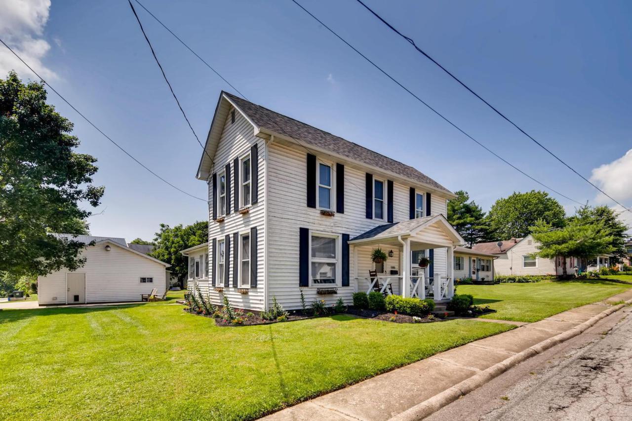1103 Washington Street - Photo 1