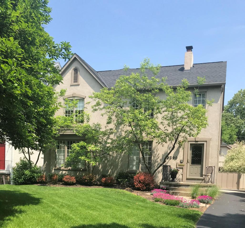 2390 Sherwood Road - Photo 1
