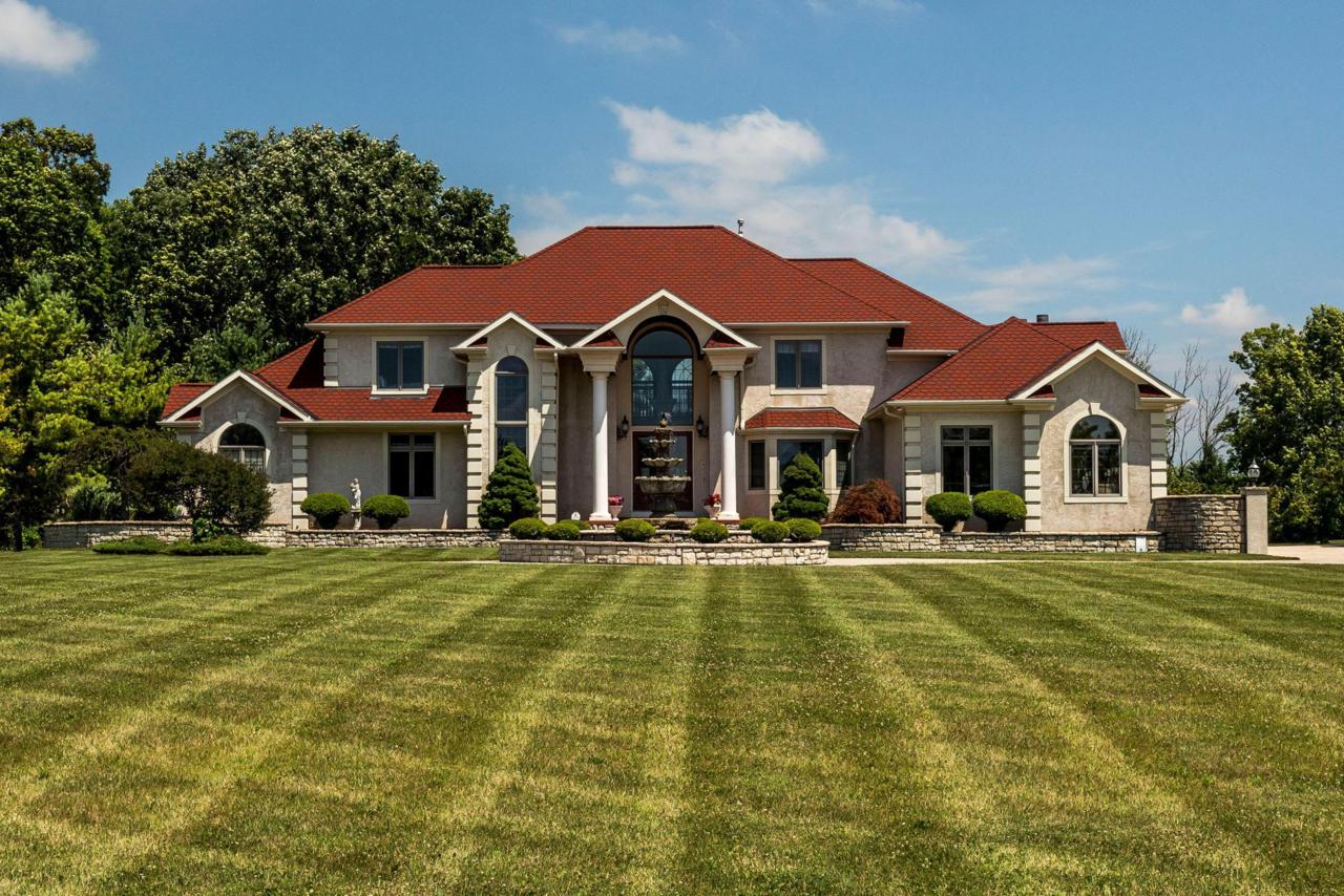 5274 Thornhill Court - Photo 1