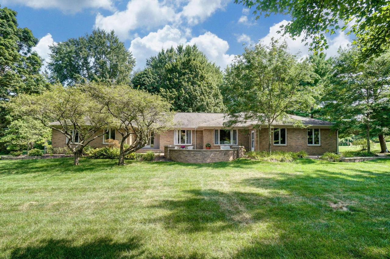 5195 River Forest Road - Photo 1