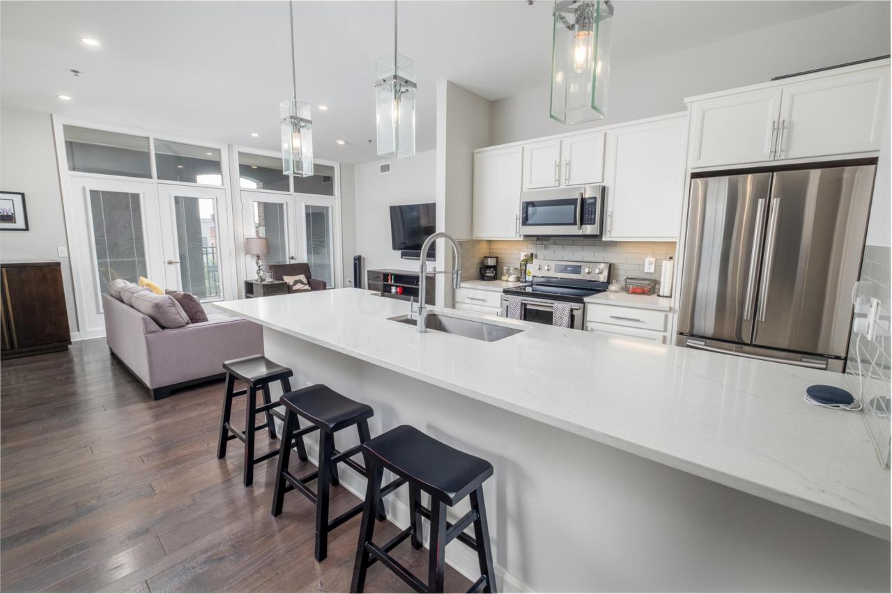825 4th Street - Photo 1