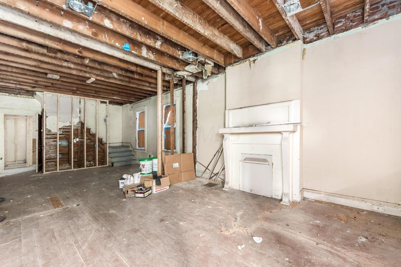 658 Kimball Place - Photo 1