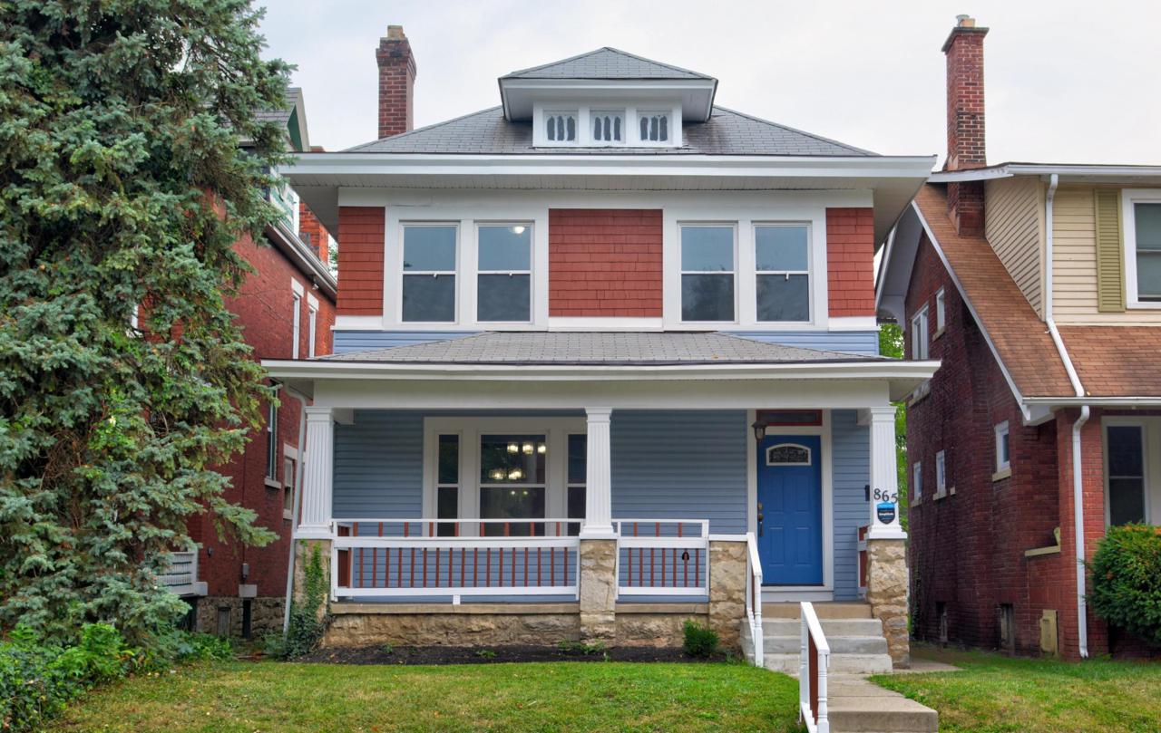865 Champion Avenue - Photo 1