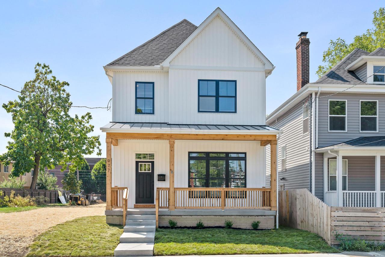 977 Rich Street - Photo 1