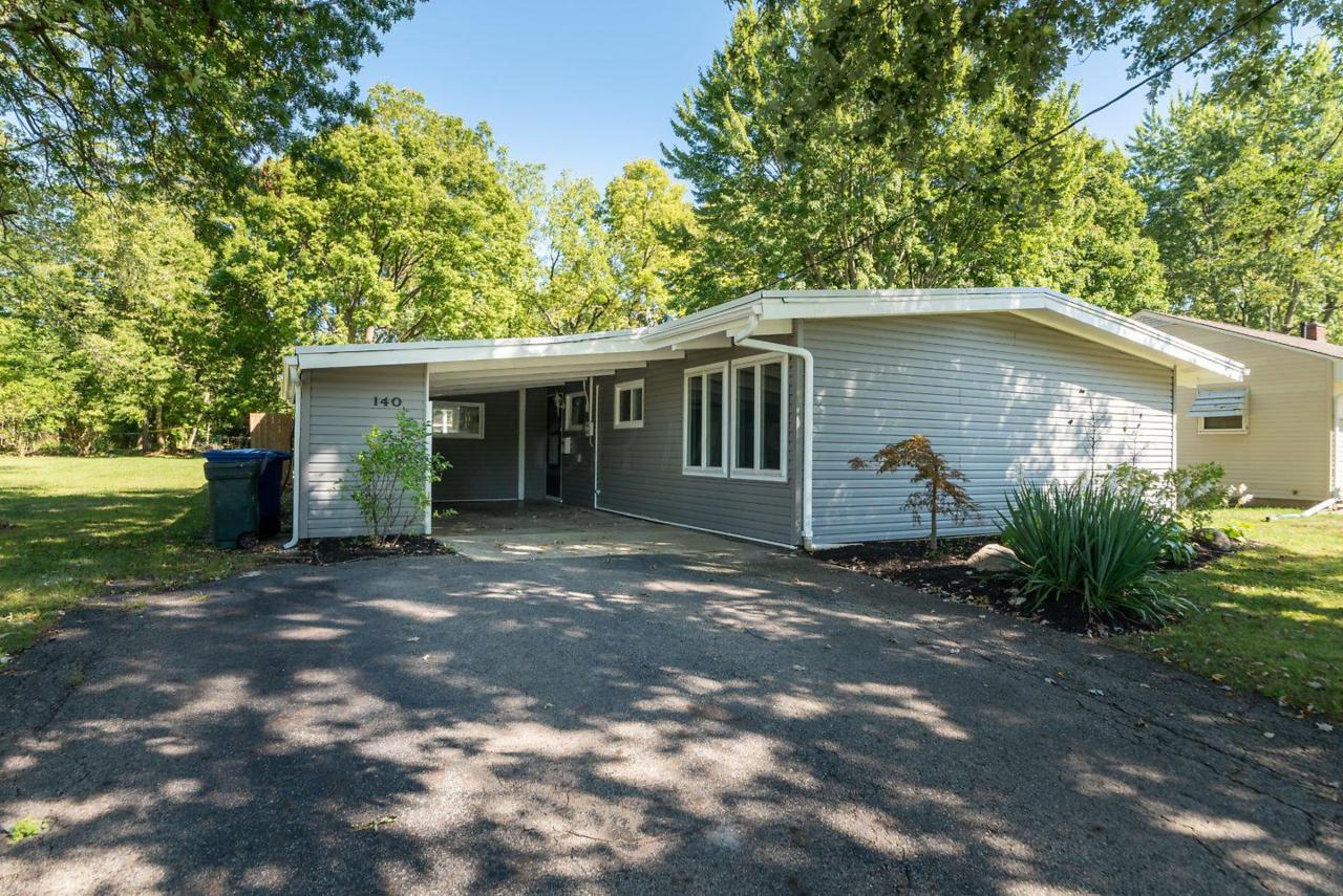 140 Orchard Lane - Photo 1