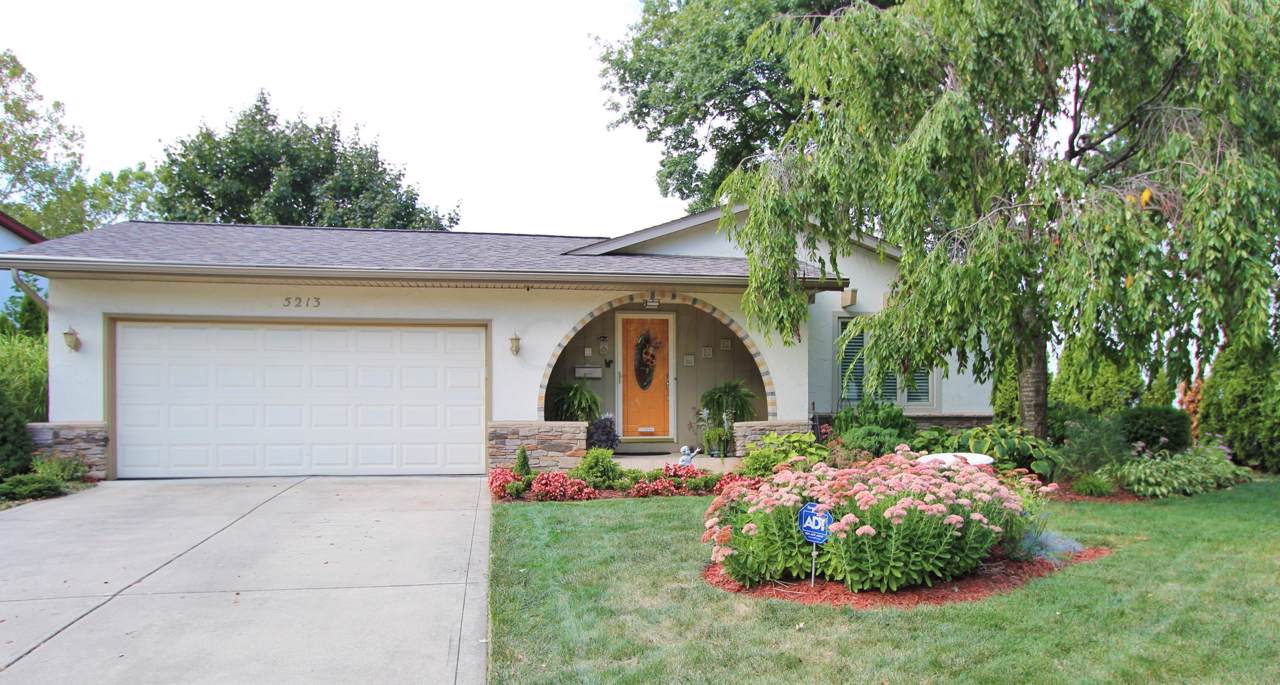 5213 Honeytree Loop - Photo 1