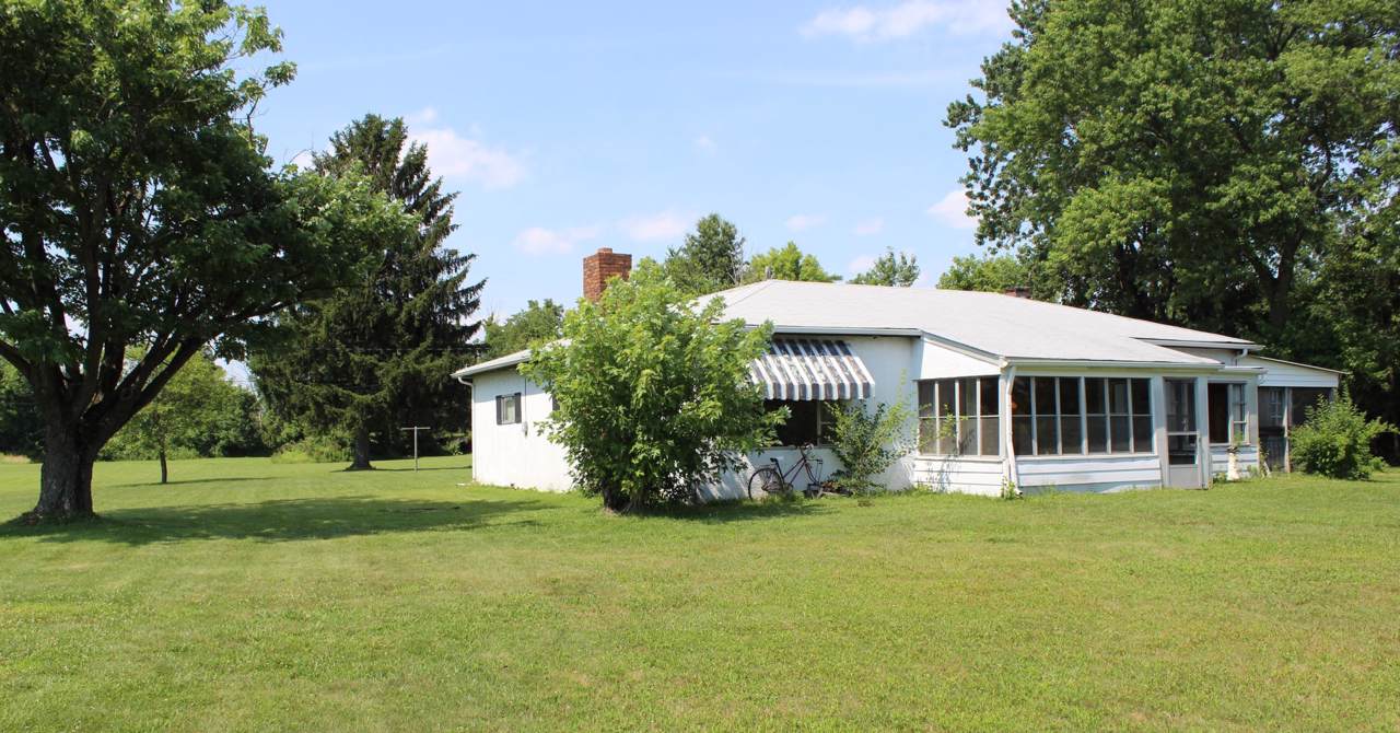 8880 Main Street - Photo 1