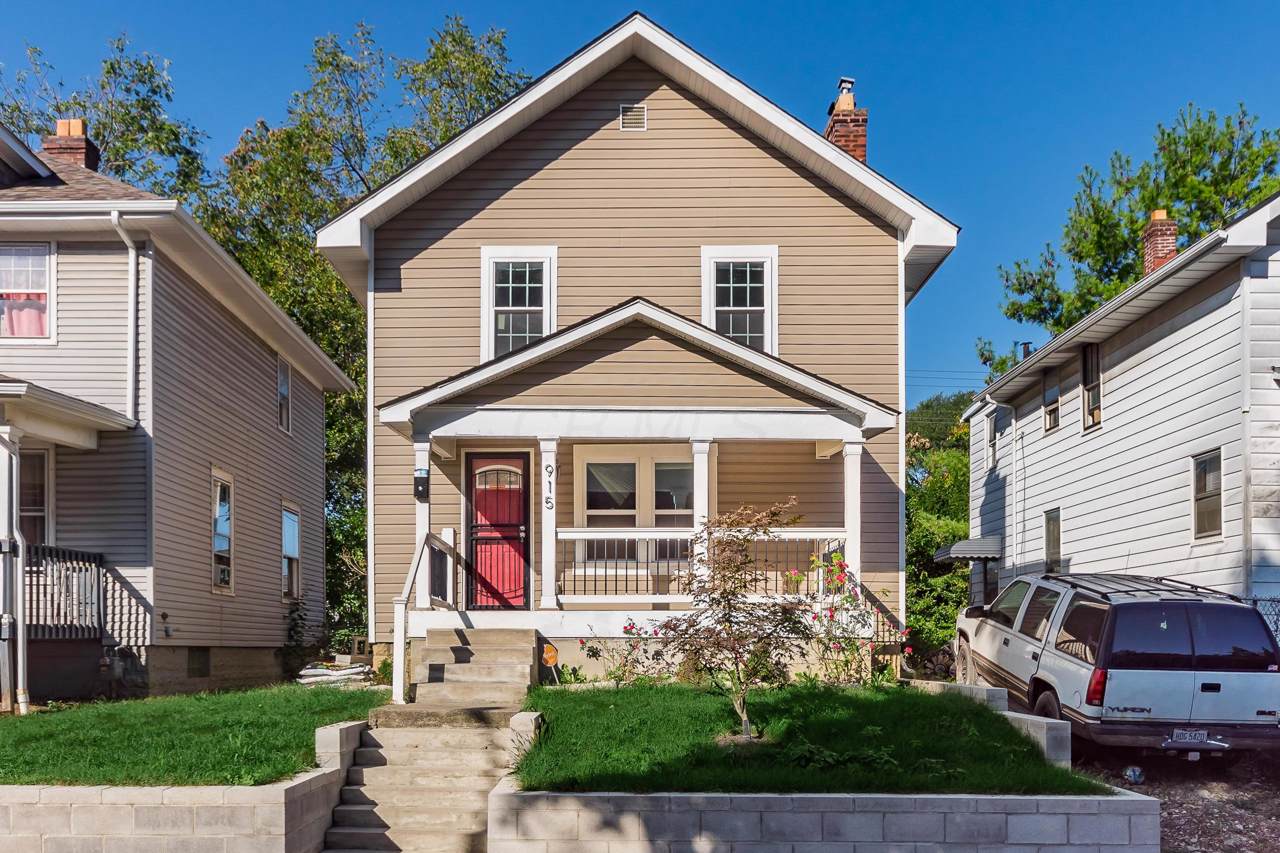 915 Gilbert Street - Photo 1