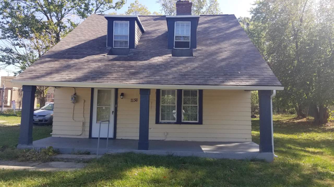 1150 Manor Drive - Photo 1