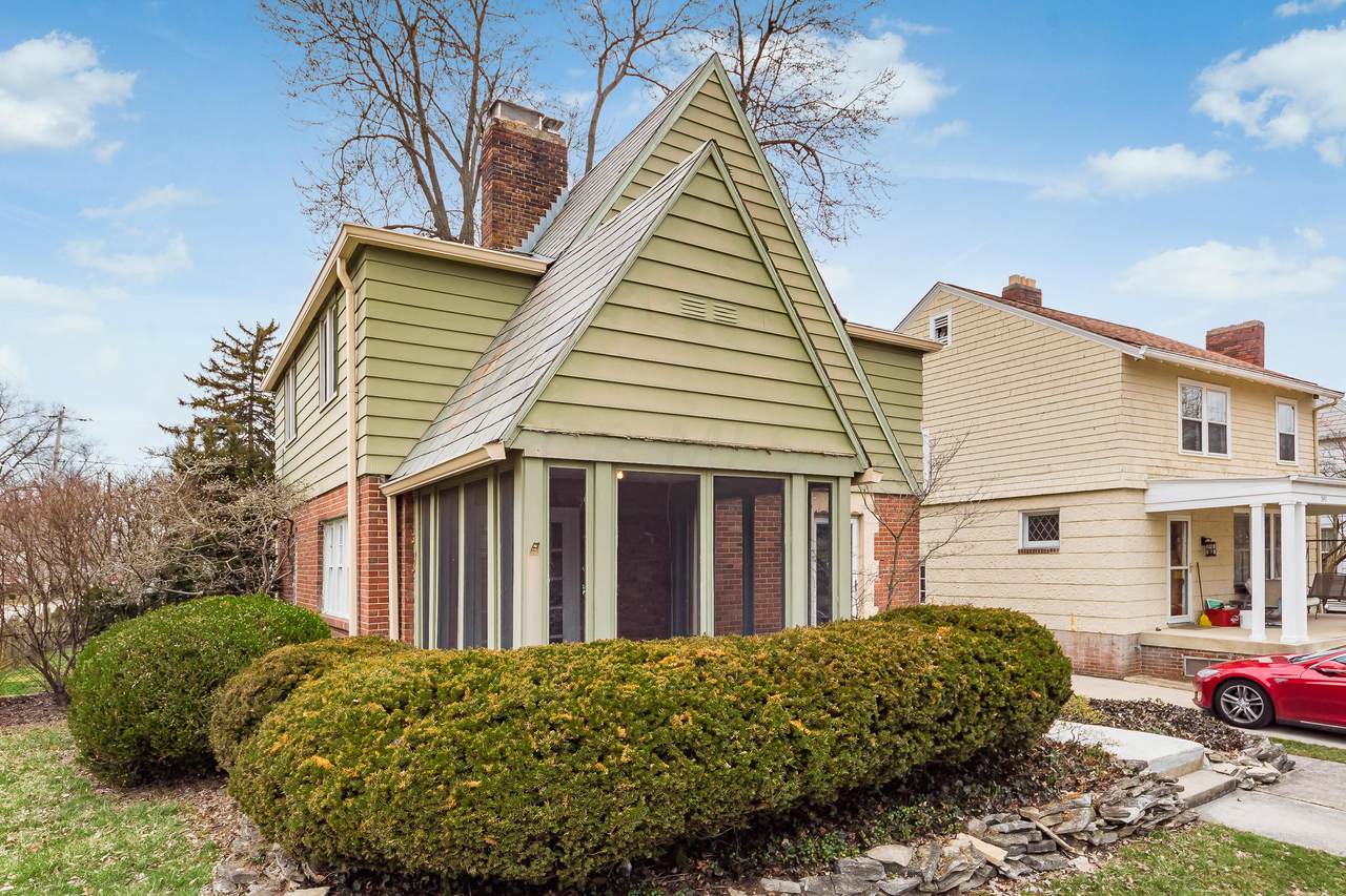 955 Vernon Road - Photo 1