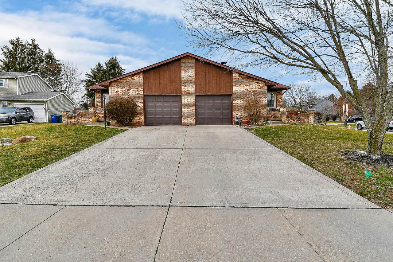 6609-6611 Farlook Court - Photo 1