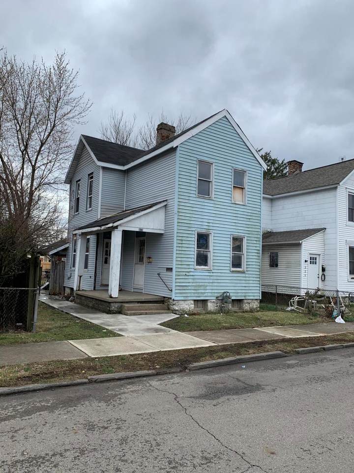 817 Campbell Avenue - Photo 1