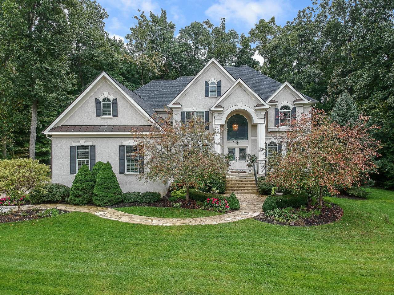 747 Riverbend Avenue - Photo 1