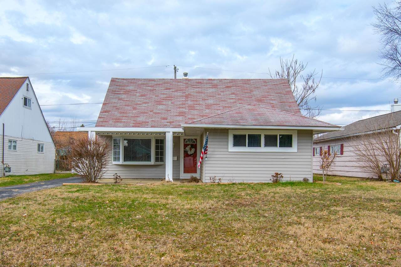 4020 Ural Avenue - Photo 1