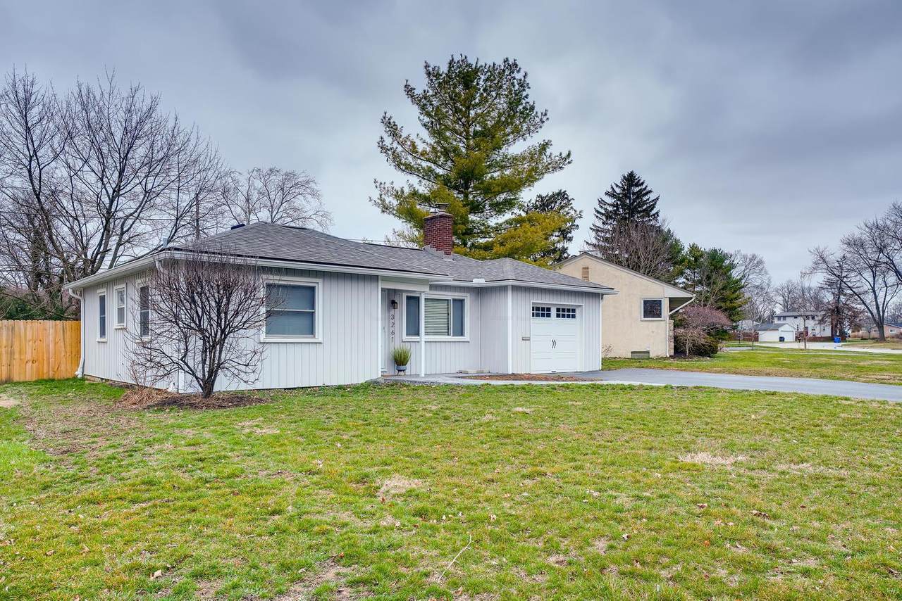 3261 Mountview Road - Photo 1