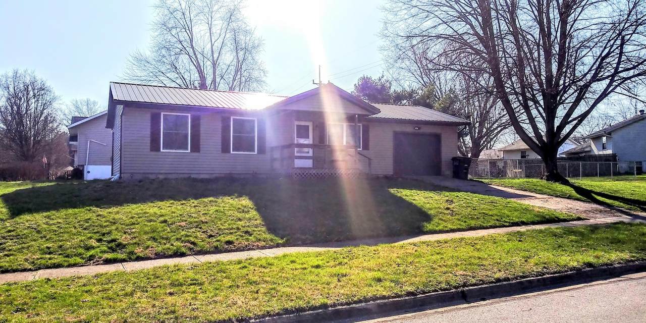 306 Ridgemere Way - Photo 1