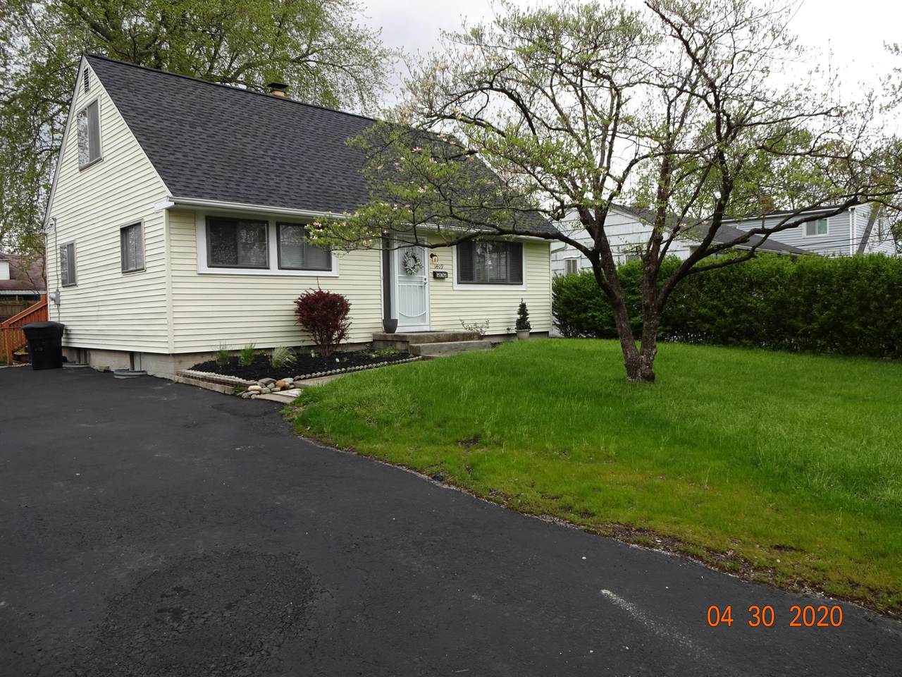1409 Aven Drive - Photo 1
