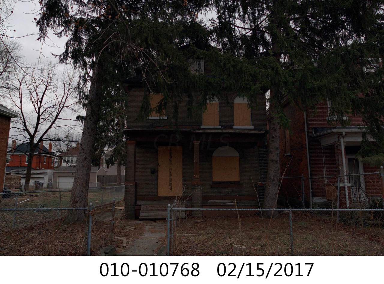 396 Stoddart Avenue - Photo 1