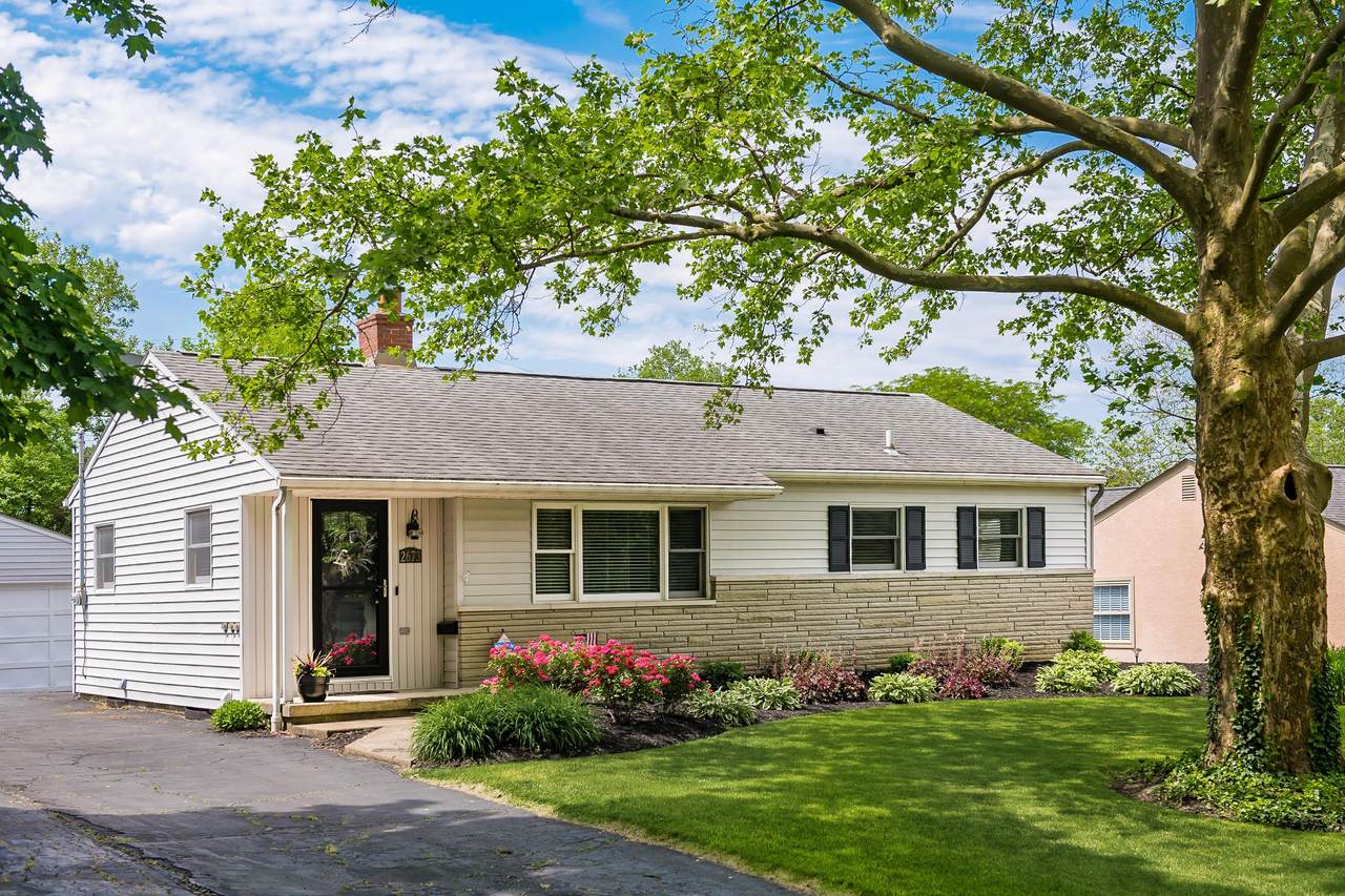2673 Woodstock Road - Photo 1