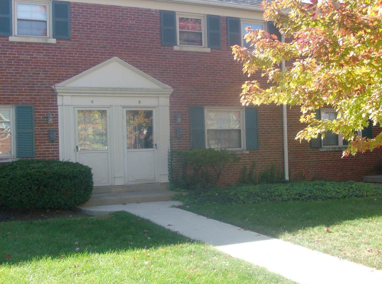 1109 Sells Avenue - Photo 1