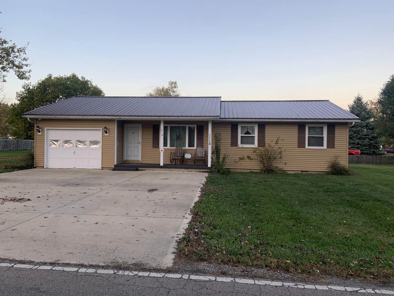 610 Lewis Street - Photo 1