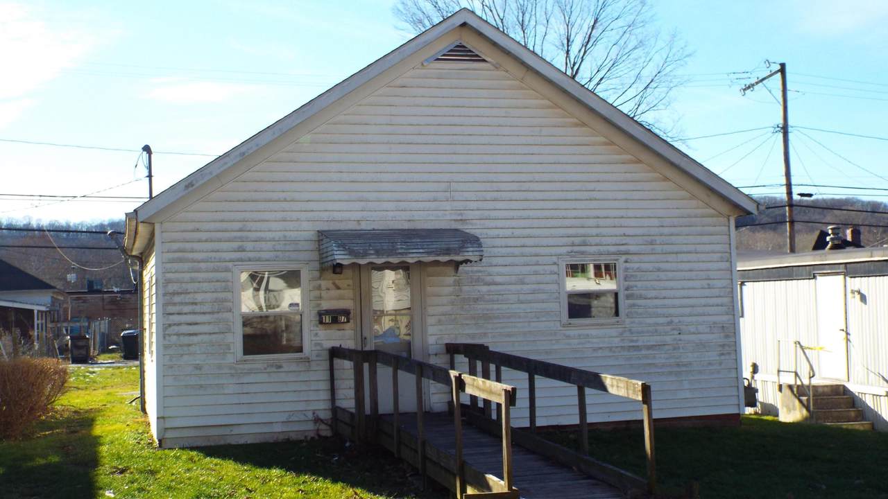 1107 Poplar Street - Photo 1