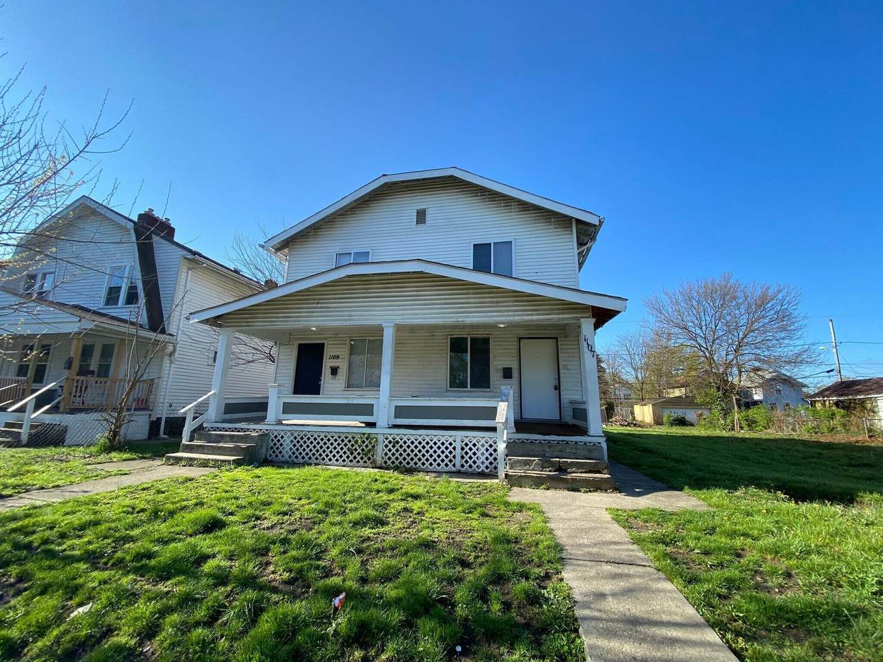 1107-1109 22nd Avenue - Photo 1