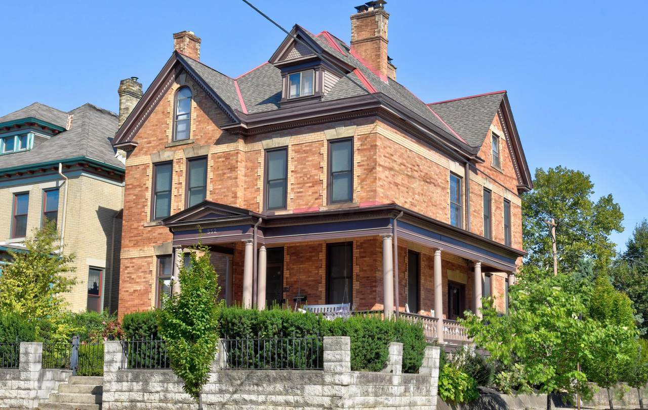 332 King Avenue - Photo 1