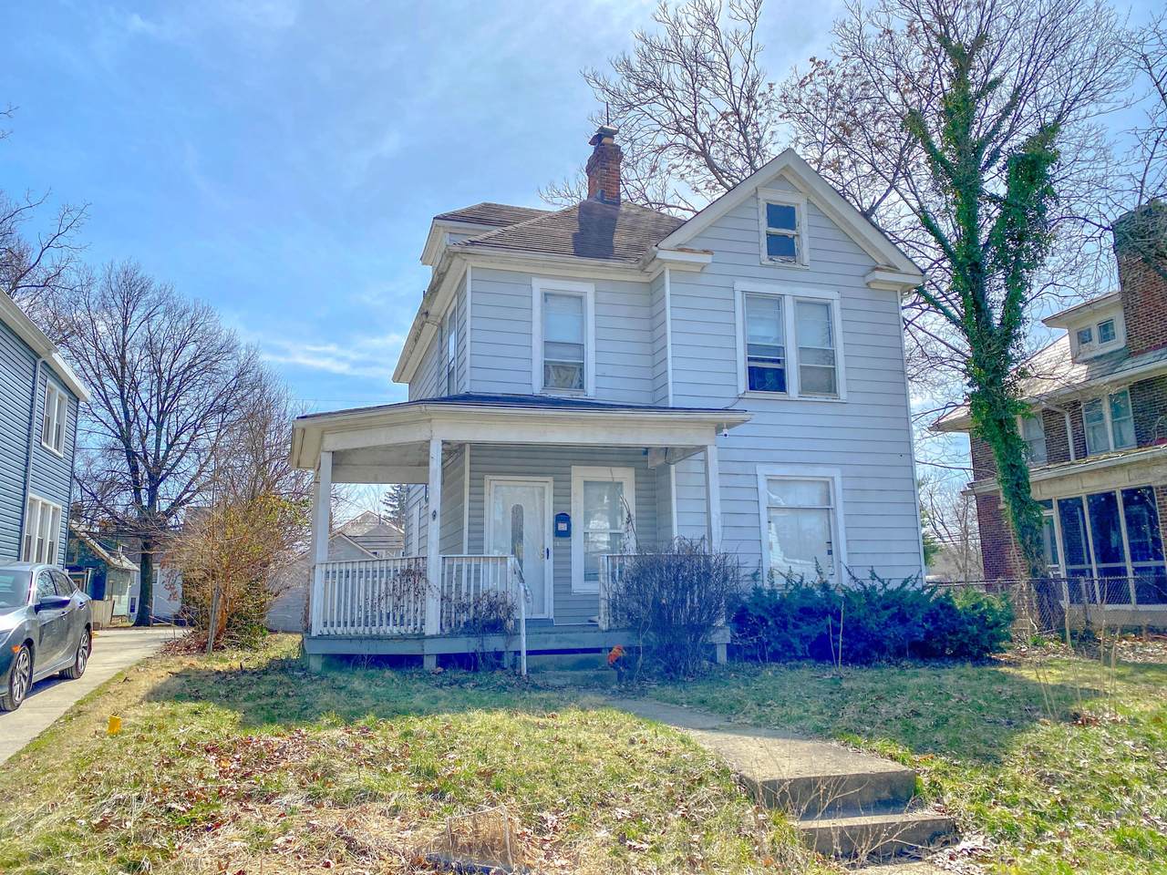 327 Maynard Avenue - Photo 1