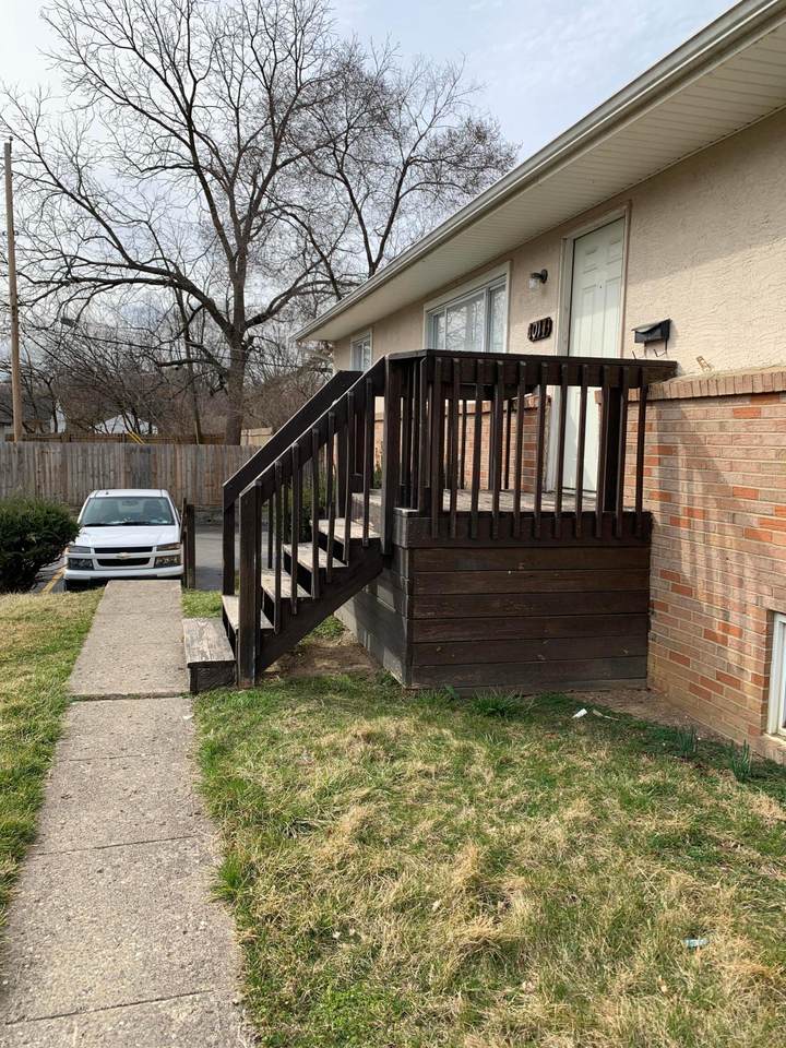 4012-4022 Carlton Avenue - Photo 1