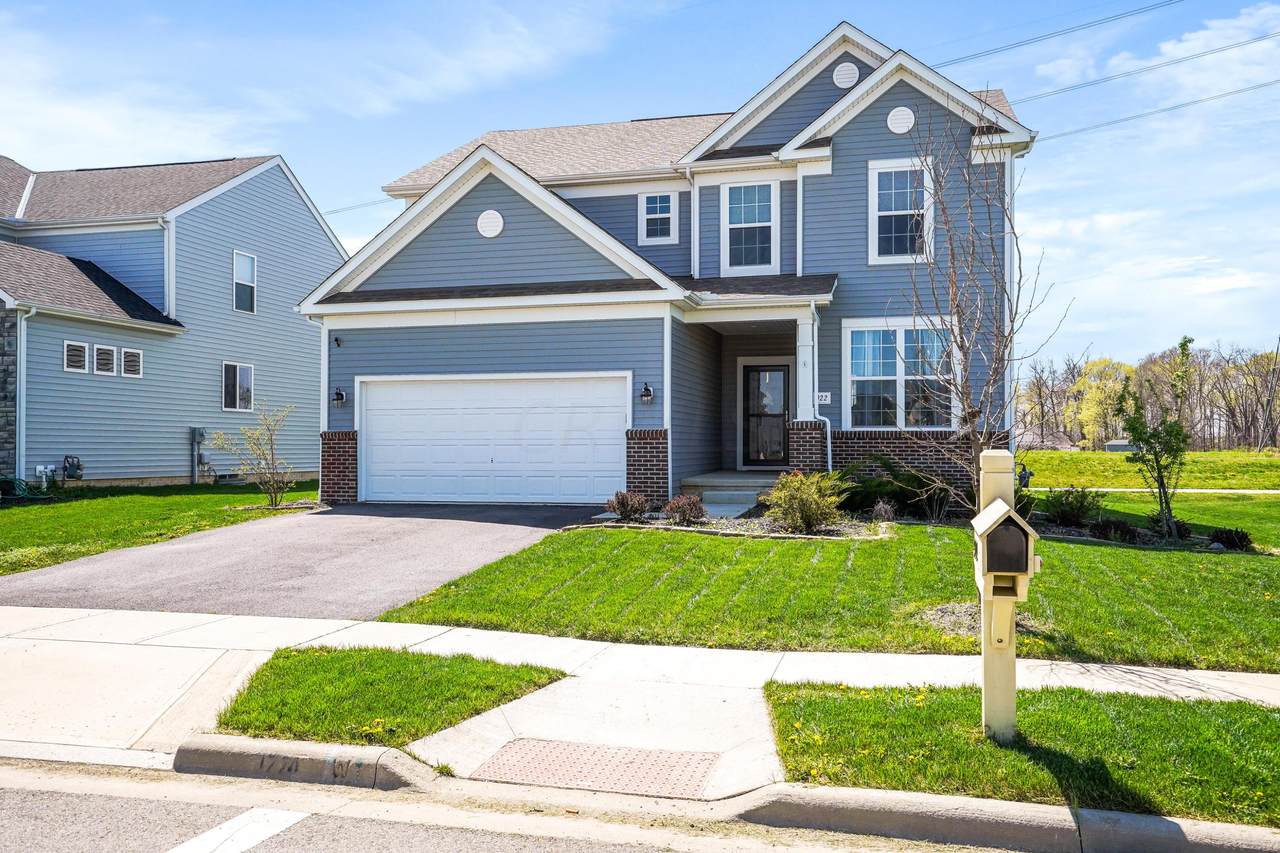 922 Admiral Drive - Photo 1