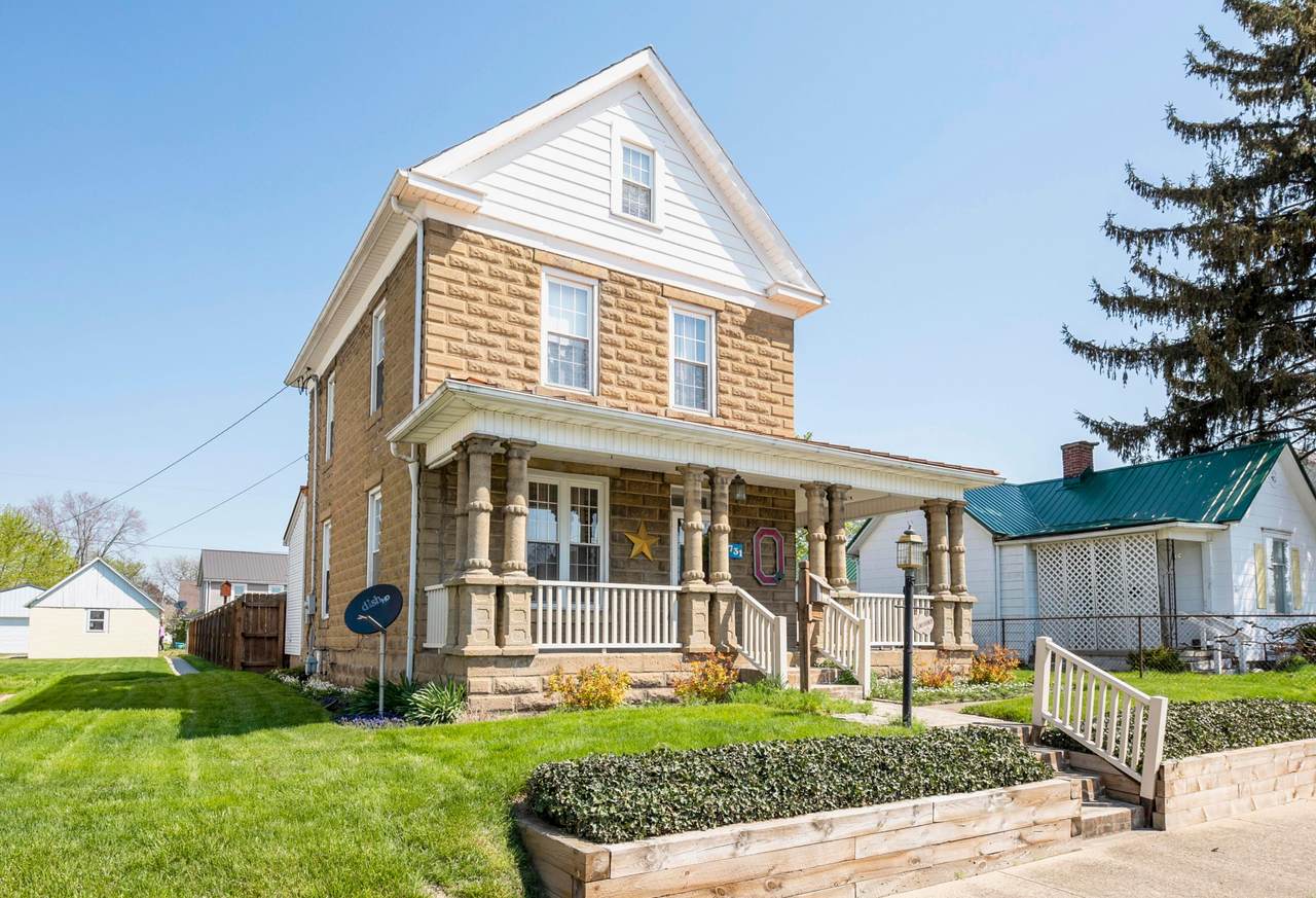 731 6th Avenue - Photo 1