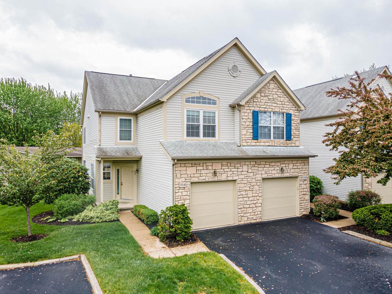5541 Village Crossing - Photo 1
