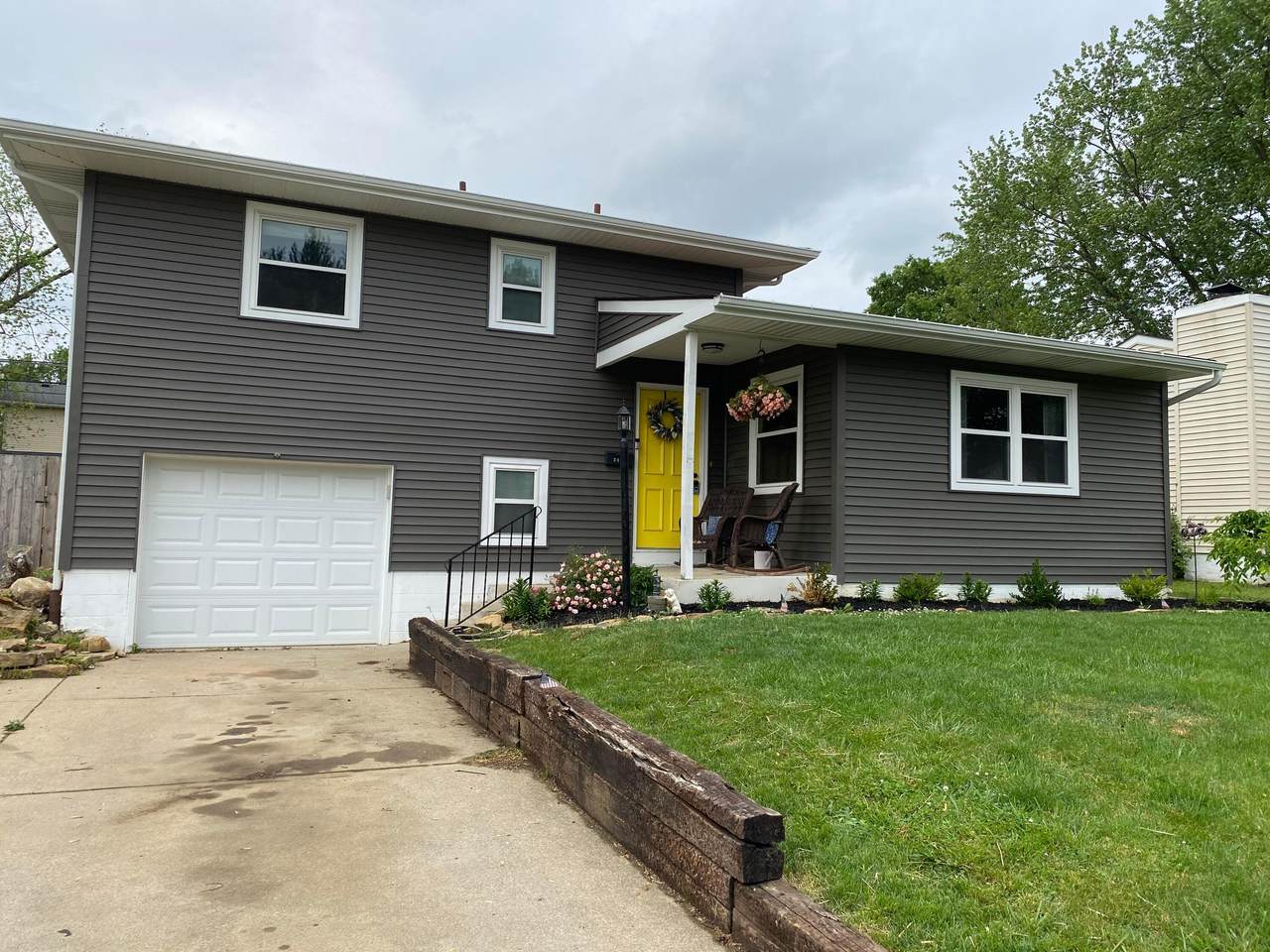 3402 Dahlgreen Drive - Photo 1