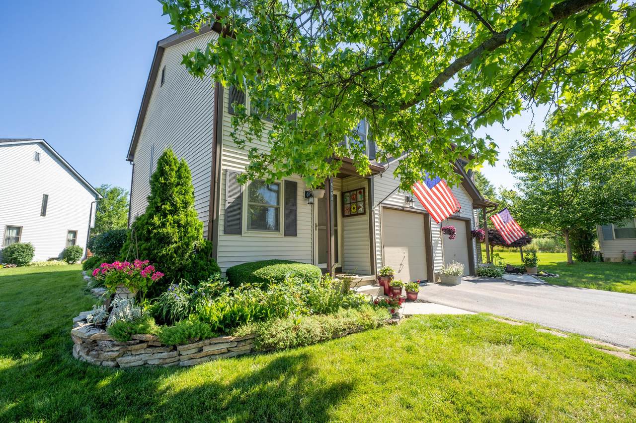 8060 Lakeloop Drive - Photo 1