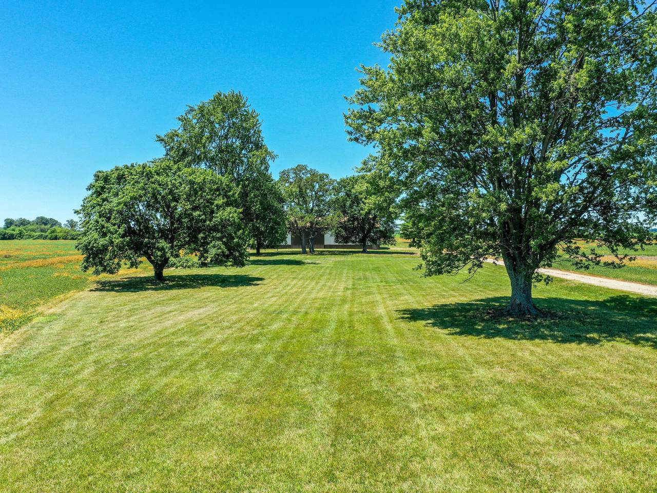 9130 Van Wagener Road - Photo 1