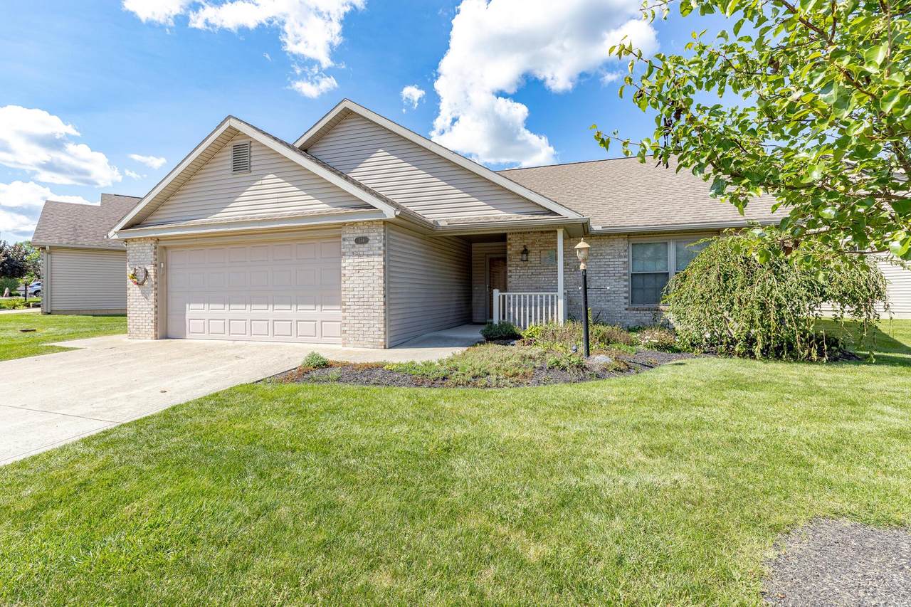 554 Stone Bridge Boulevard - Photo 1