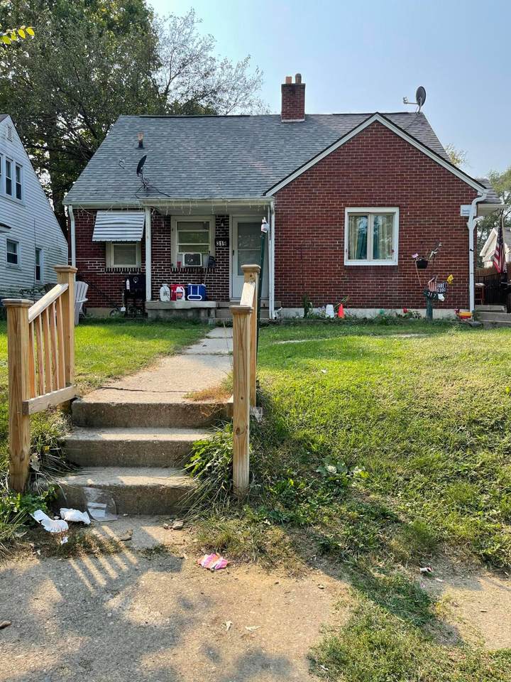 317 Powell Avenue - Photo 1
