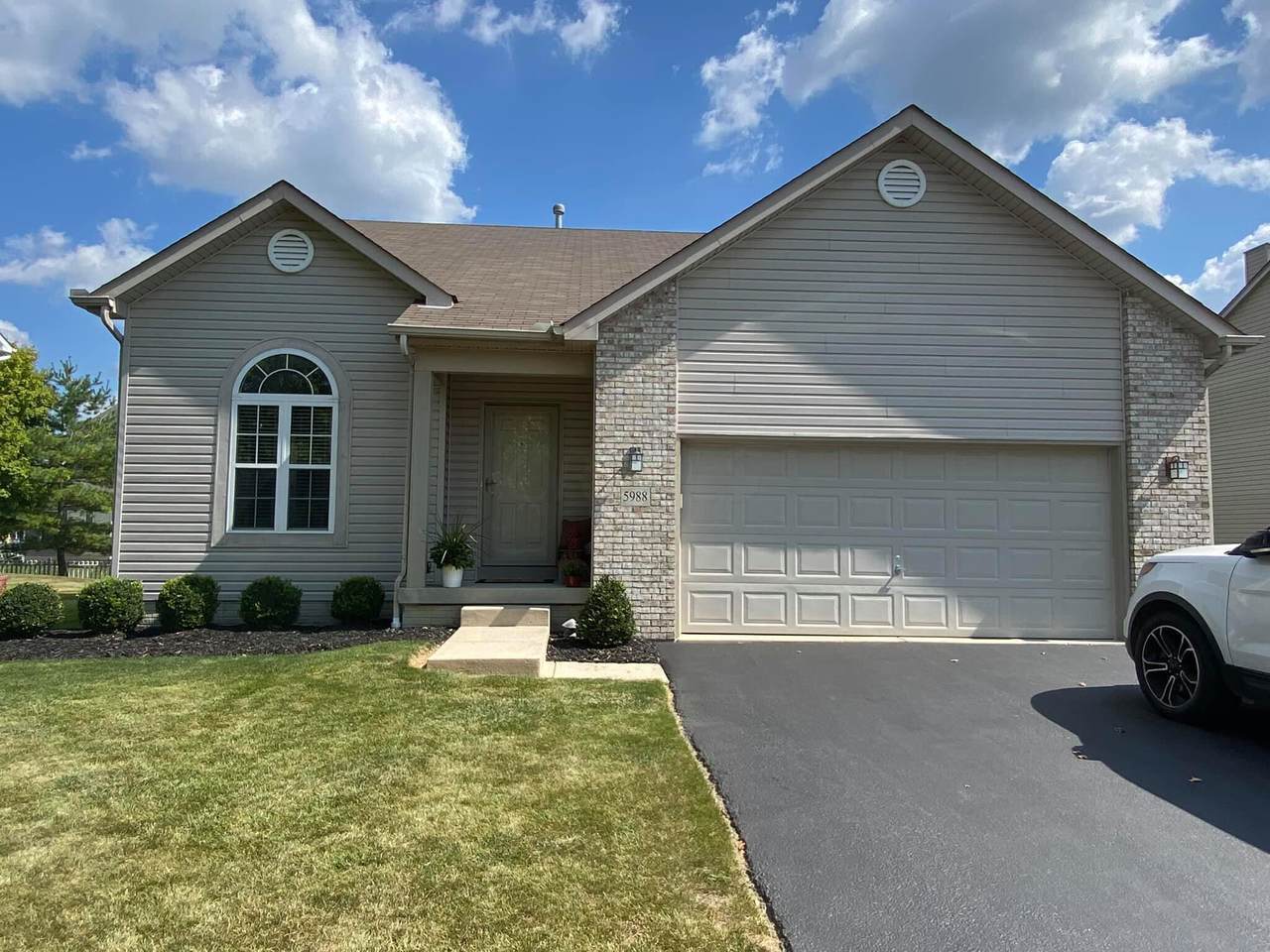 5988 Platinum Drive - Photo 1