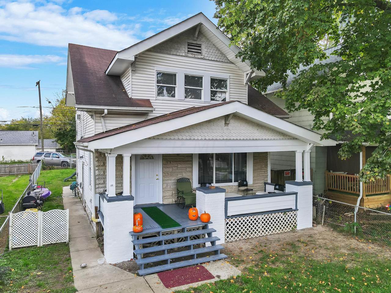 2101 Sullivant Avenue - Photo 1