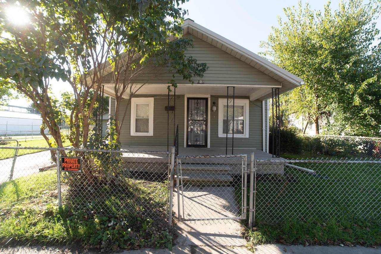 211 Hughes Street - Photo 1
