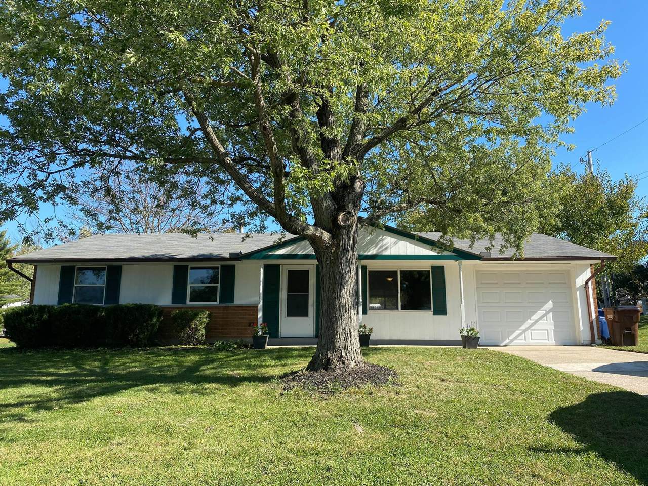 5700 Buenos Aires Boulevard - Photo 1