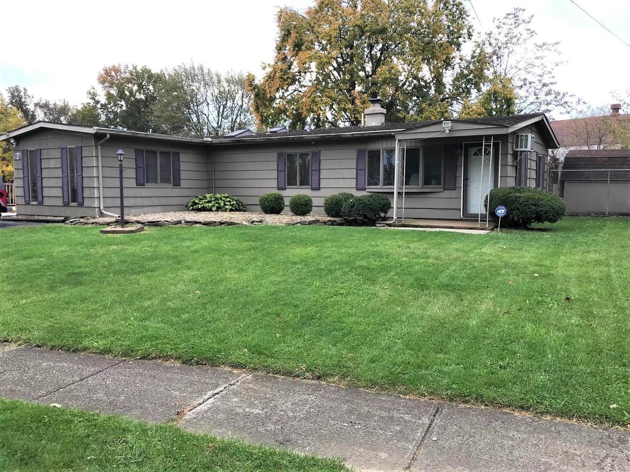 909 Daffodil Drive - Photo 1