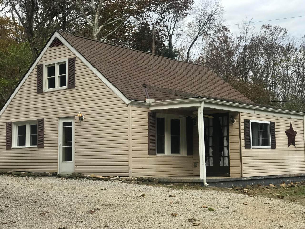 1565 England Hollow Road - Photo 1