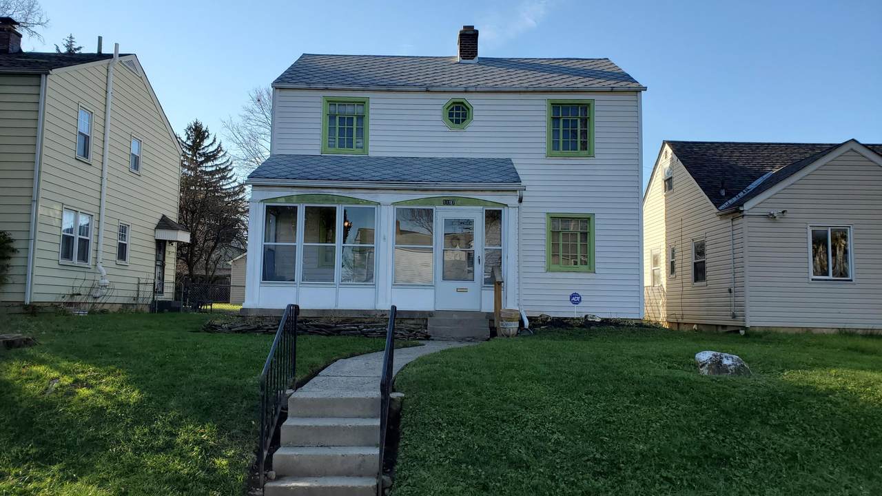 1197 Lilley Avenue - Photo 1
